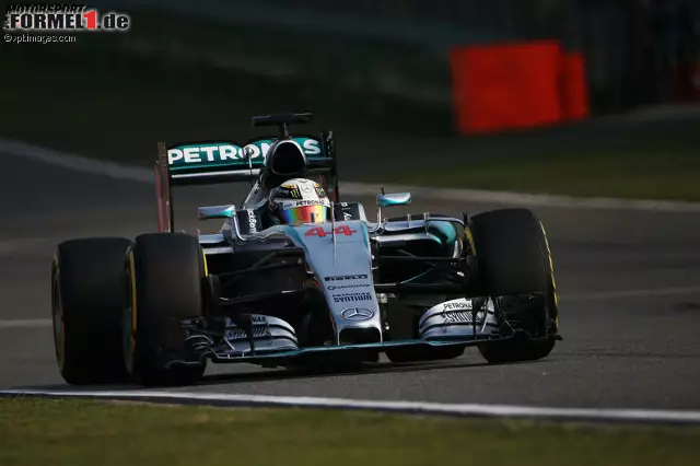 Foto zur News: Lewis Hamilton (Mercedes AMG Petronas Formula One Team)