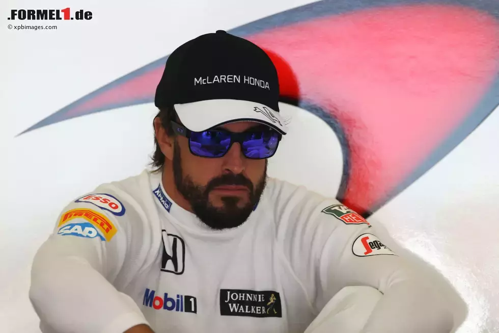 Foto zur News: Fernando Alonso (McLaren)