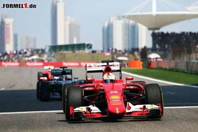 Foto zur News: Sebastian Vettel (Scuderia Ferrari)