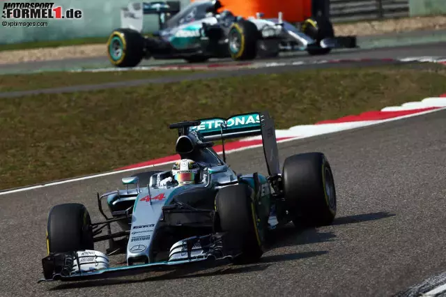 Foto zur News: Lewis Hamilton (Mercedes AMG Petronas Formula One Team)