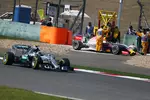 Foto zur News: Daniil Kwjat (Red Bull) und Nico Rosberg (Mercedes)