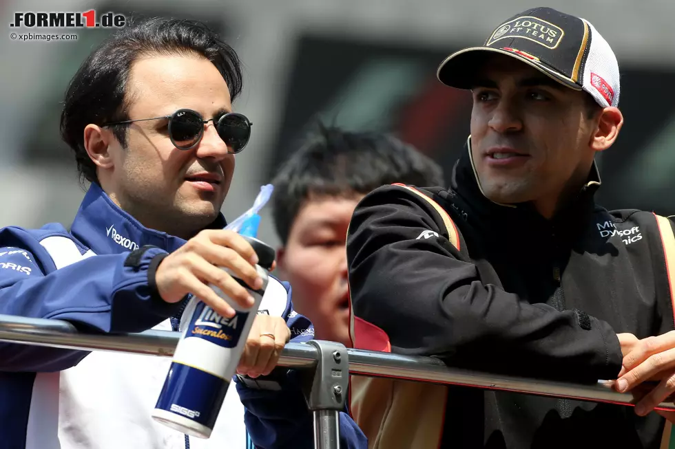 Foto zur News: Felipe Massa (Williams) und Pastor Maldonado (Lotus)