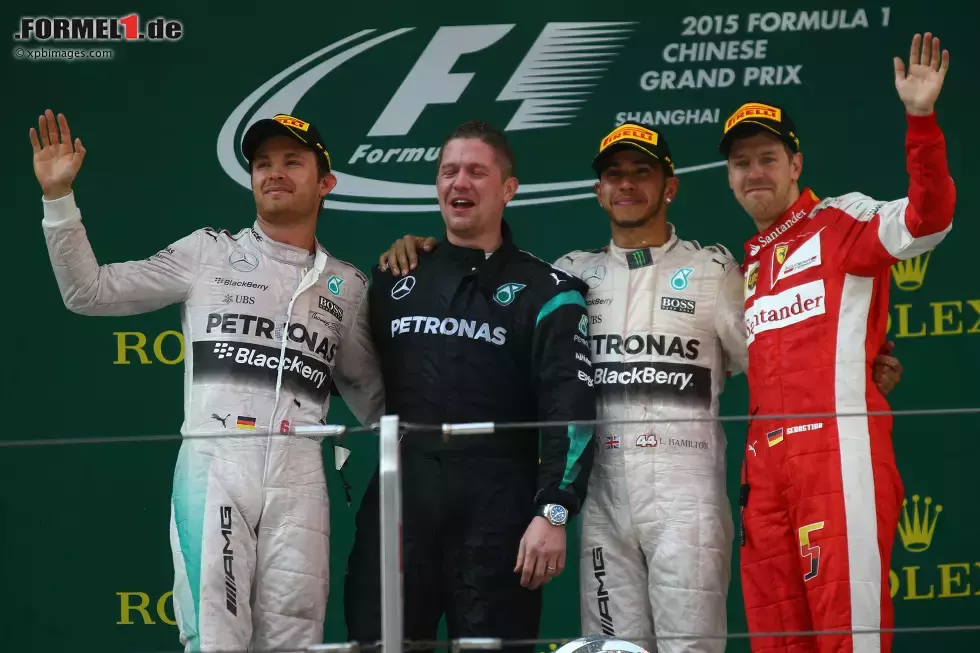 Foto zur News: Lewis Hamilton (Mercedes), Nico Rosberg (Mercedes) und Sebastian Vettel (Ferrari)