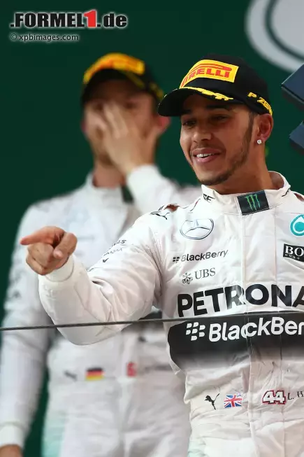 Foto zur News: Lewis Hamilton (Mercedes) und Nico Rosberg (Mercedes)