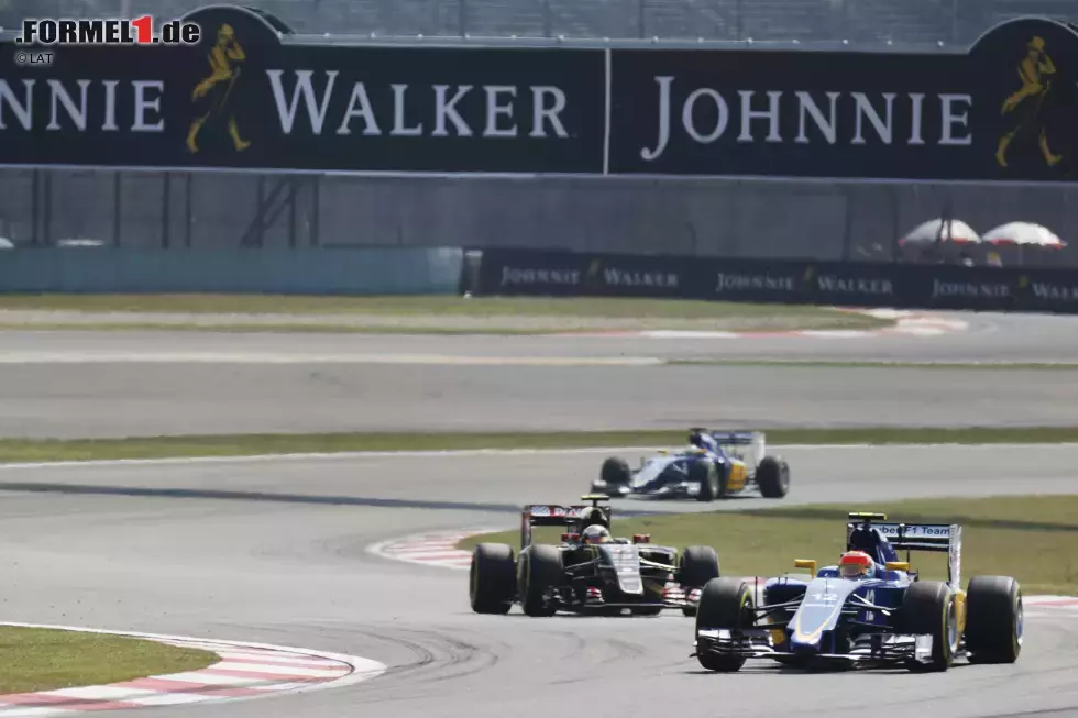 Foto zur News: Felipe Nasr (Sauber), Pastor Maldonado (Lotus) und Marcus Ericsson (Sauber)