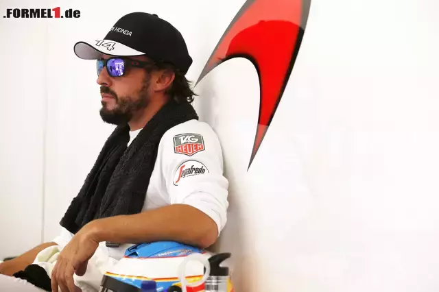 Foto zur News: Fernando Alonso (McLaren Honda)