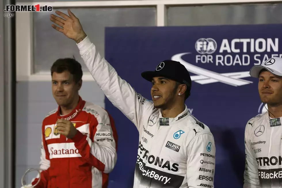 Foto zur News: Lewis Hamilton (Mercedes), Sebastian Vettel (Ferrari) und Nico Rosberg (Mercedes)