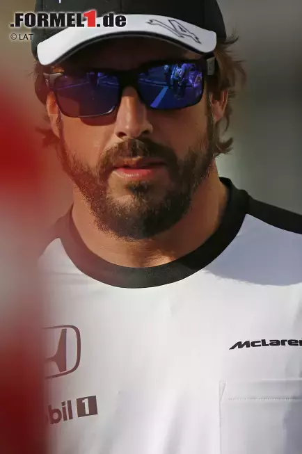 Foto zur News: Fernando Alonso (McLaren)