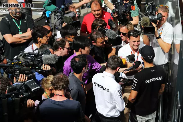 Foto zur News: Lewis Hamilton (Mercedes AMG Petronas Formula One Team)