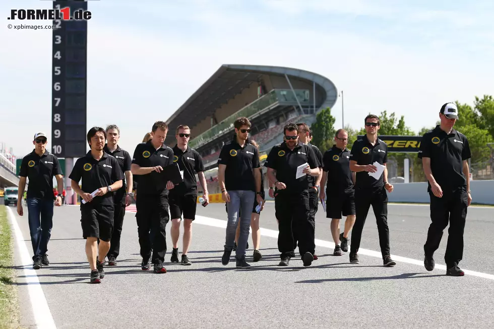 Foto zur News: Romain Grosjean (Lotus), Pastor Maldonado (Lotus) und Jolyon Palmer