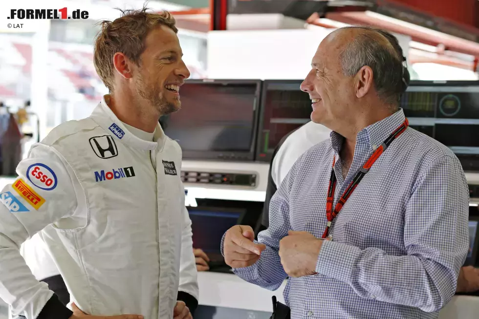 Foto zur News: Jenson Button (McLaren) und Ron Dennis