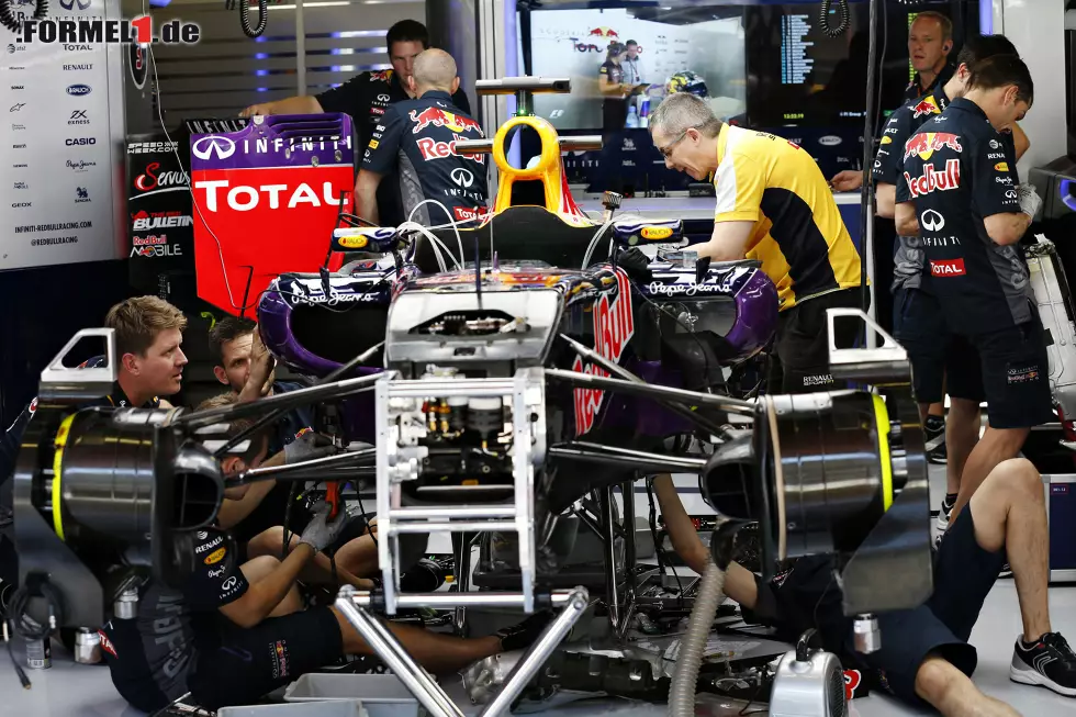 Foto zur News: Daniel Ricciardo (Infiniti Red Bull Racing)