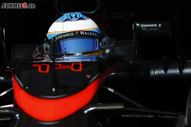 Foto zur News: Fernando Alonso (McLaren Honda)