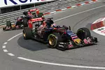 Foto zur News: Max Verstappen (Toro Rosso) und Carlos Sainz (Toro Rosso)