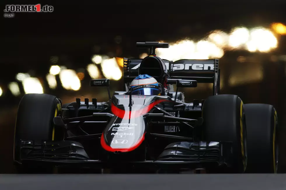 Foto zur News: Fernando Alonso (McLaren)