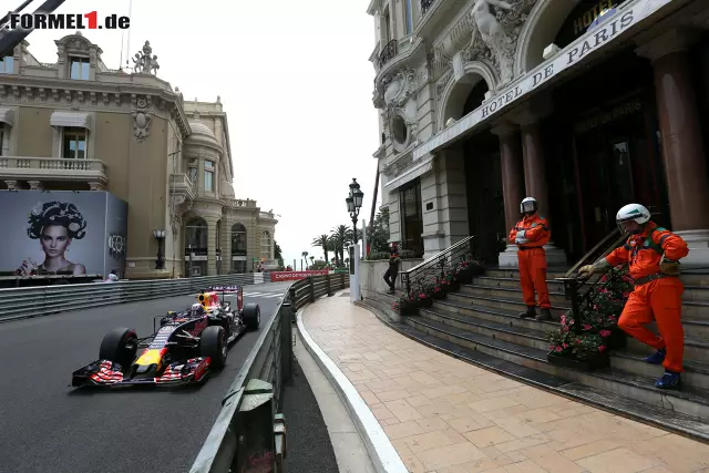 Foto zur News: Daniel Ricciardo (Infiniti Red Bull Racing) kam mit seinem Auto auf Rang vier ebenso gut zurecht wie...