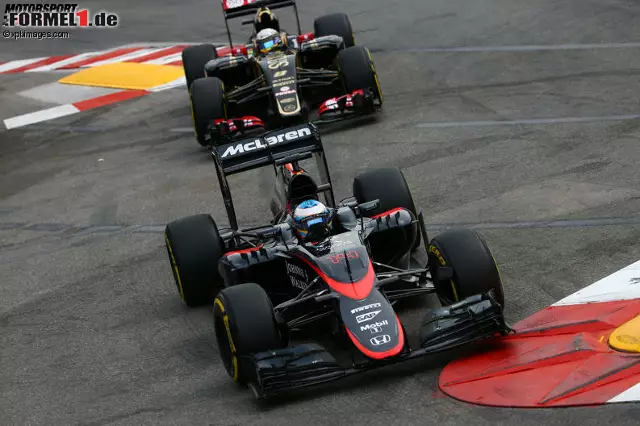 Foto zur News: Fernando Alonso (McLaren Honda)