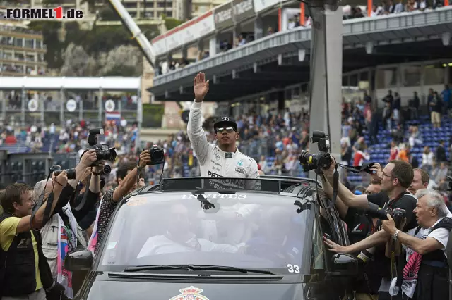 Foto zur News: Lewis Hamilton (Mercedes AMG Petronas Formula One Team)