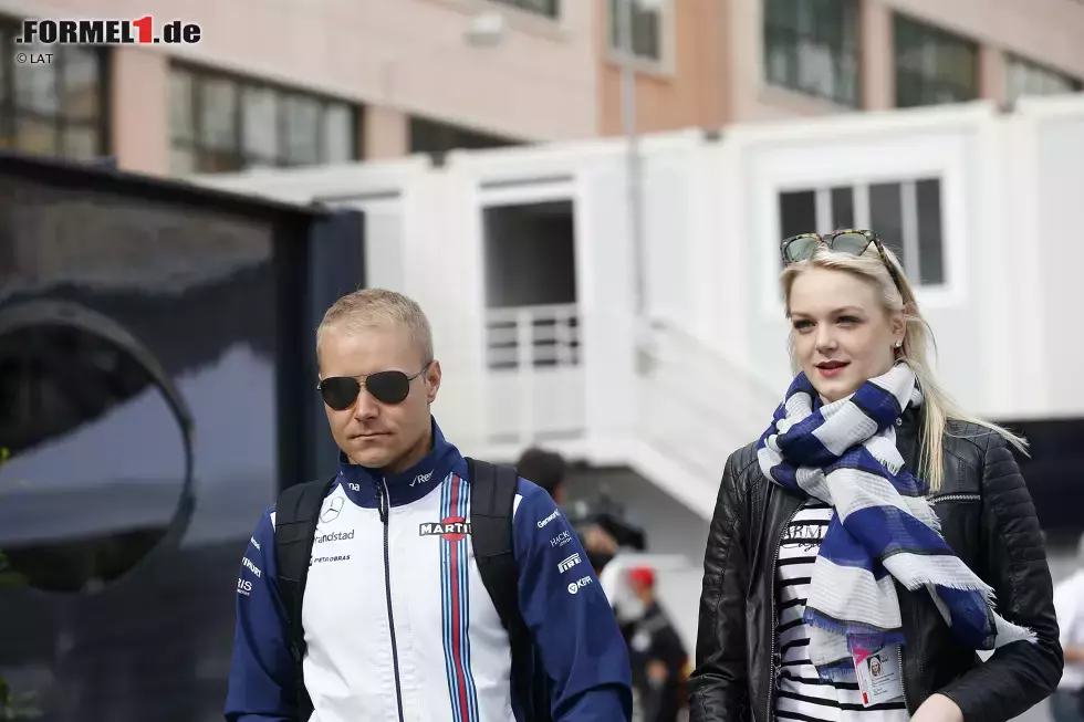 Foto zur News: Valtteri Bottas (Williams) mit Freundin Emilia Pikkarainen