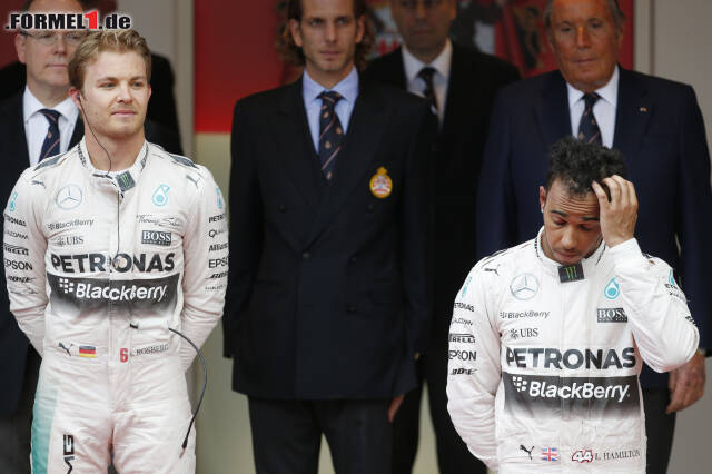 Foto zur News: Nico Rosberg Lewis Hamilton (Mercedes AMG Petronas Formula One Team)