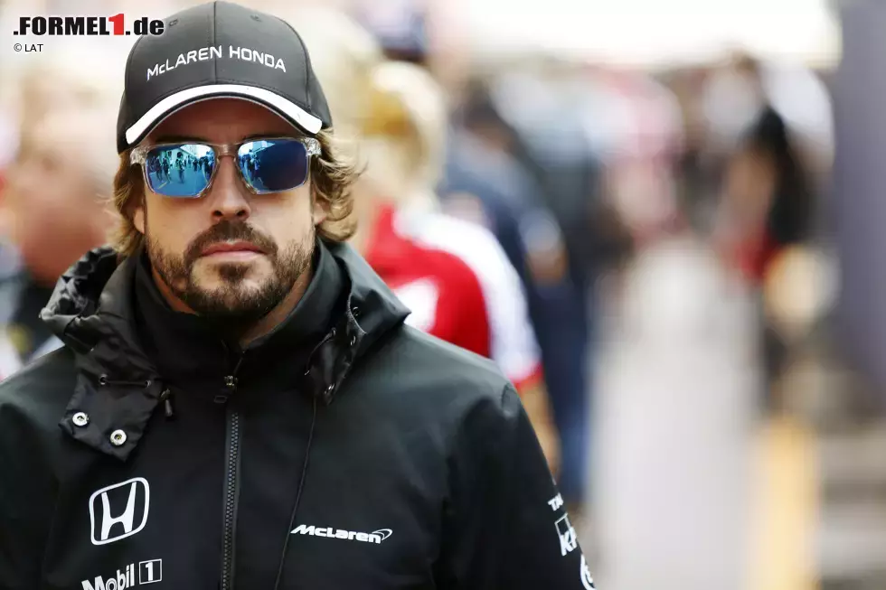 Foto zur News: Fernando Alonso (McLaren)