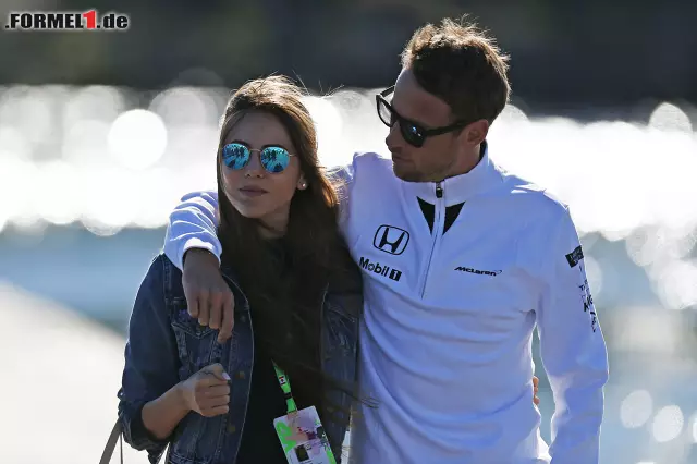 Foto zur News: Jenson Button (McLaren Honda)