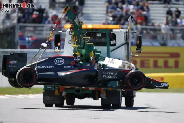 Foto zur News: Jenson Button konnte gar nicht antreten und wurde somit Letzter - dem Team gelang es nach dem Motorschaden am Vormittag nicht, das Auto wieder rechtzeitig in die Gänge zu bekommen