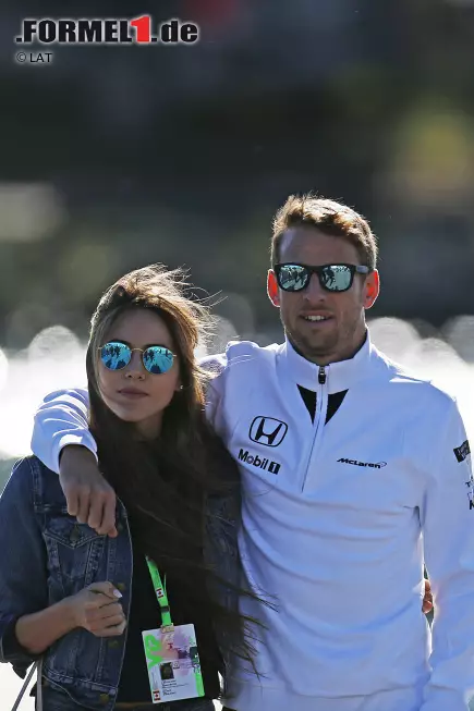 Foto zur News: Jenson Button (McLaren) mit Ehefrau Jessica