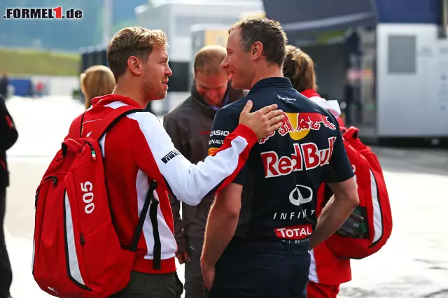 Foto zur News: Sebastian Vettel (Scuderia Ferrari) (Infiniti Red Bull Racing)