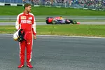 Foto zur News: Sebastian Vettel (Ferrari) und Daniel Ricciardo (Red Bull)