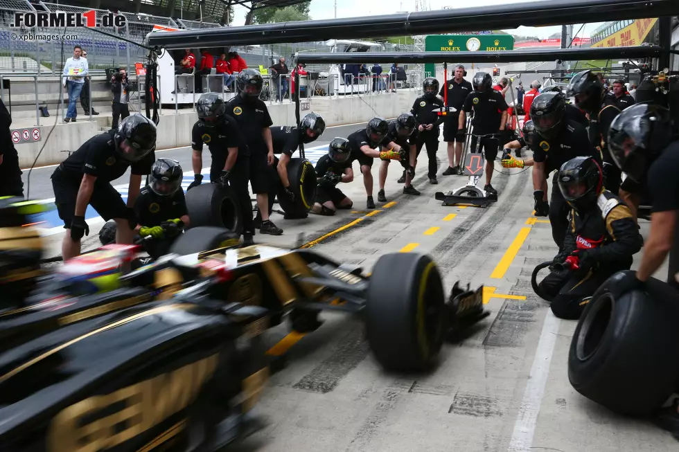 Foto zur News: Pastor Maldonado (Lotus)