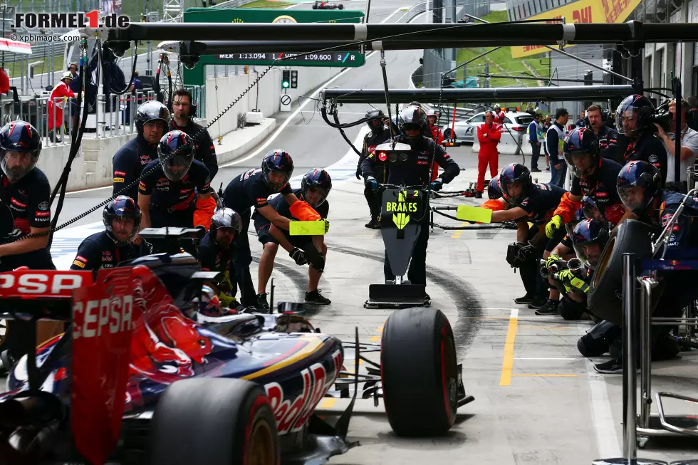 Foto zur News: Max Verstappen (Toro Rosso)