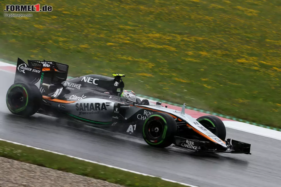 Foto zur News: Sergio Perez (Force India)