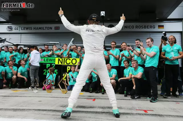 Foto zur News: Nico Rosberg (Mercedes AMG Petronas Formula One Team)