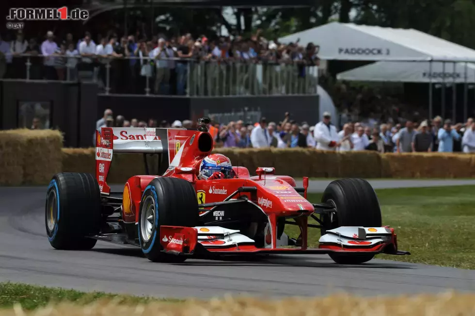 Foto zur News: Marc Gene im Ferrari F10