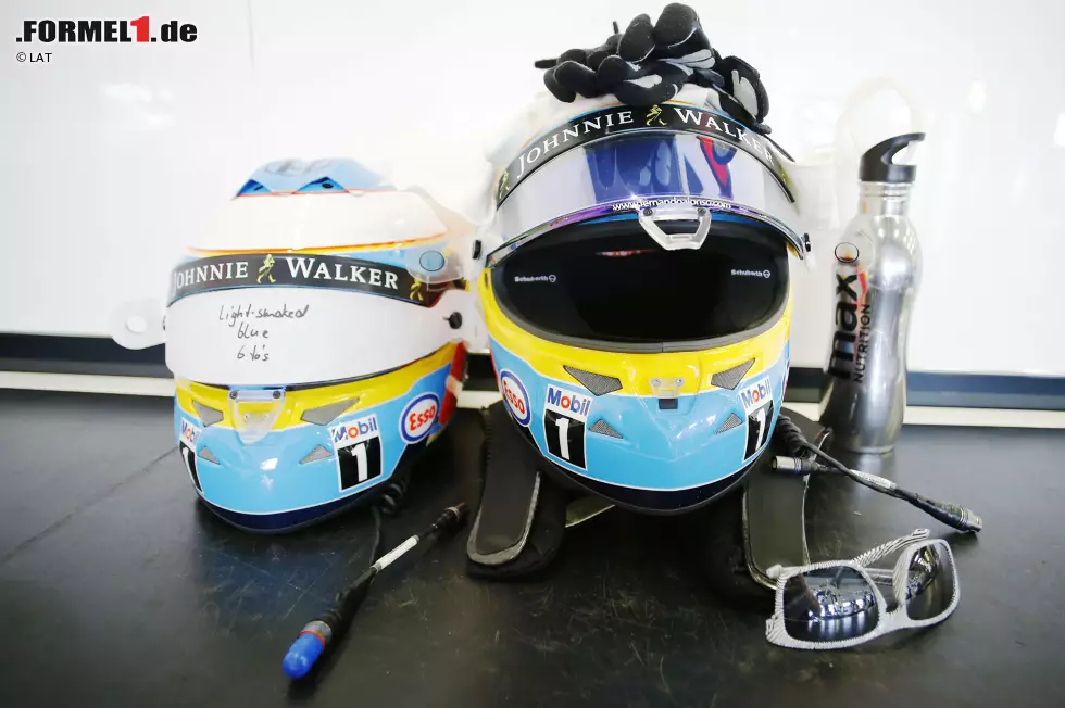 Foto zur News: Fernando Alonsos Helm (McLaren)