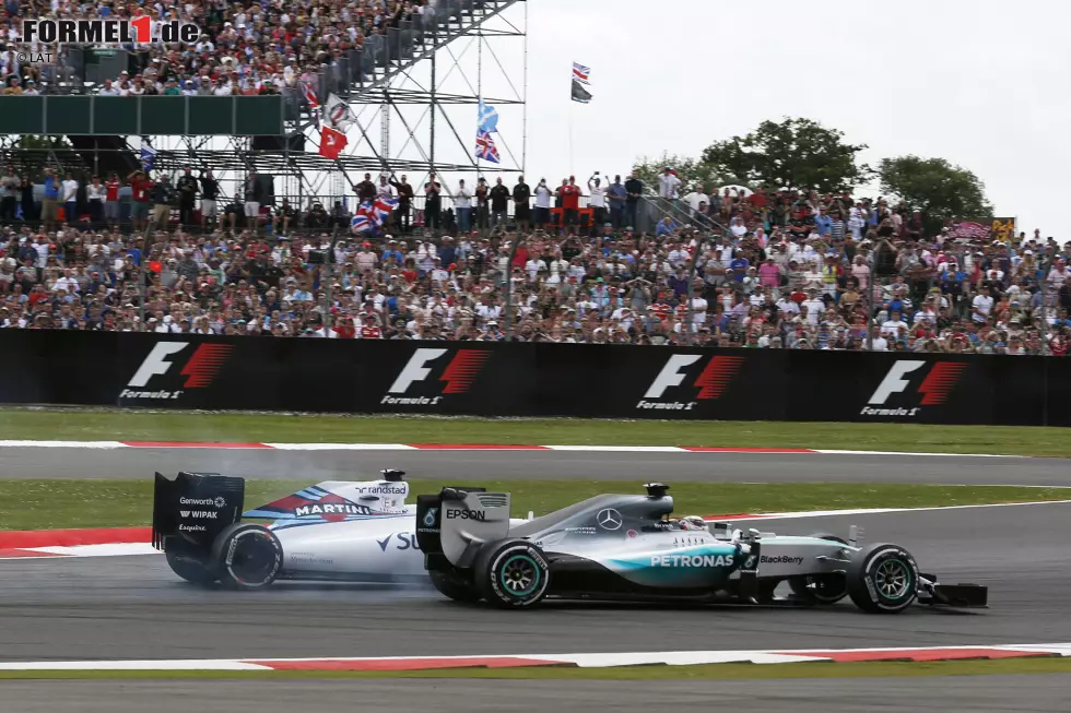 Foto zur News: Lewis Hamilton (Mercedes) und Felipe Massa (Williams)