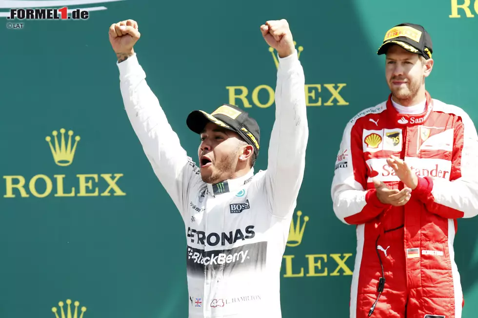 Foto zur News: Lewis Hamilton (Mercedes) und Sebastian Vettel (Ferrari)