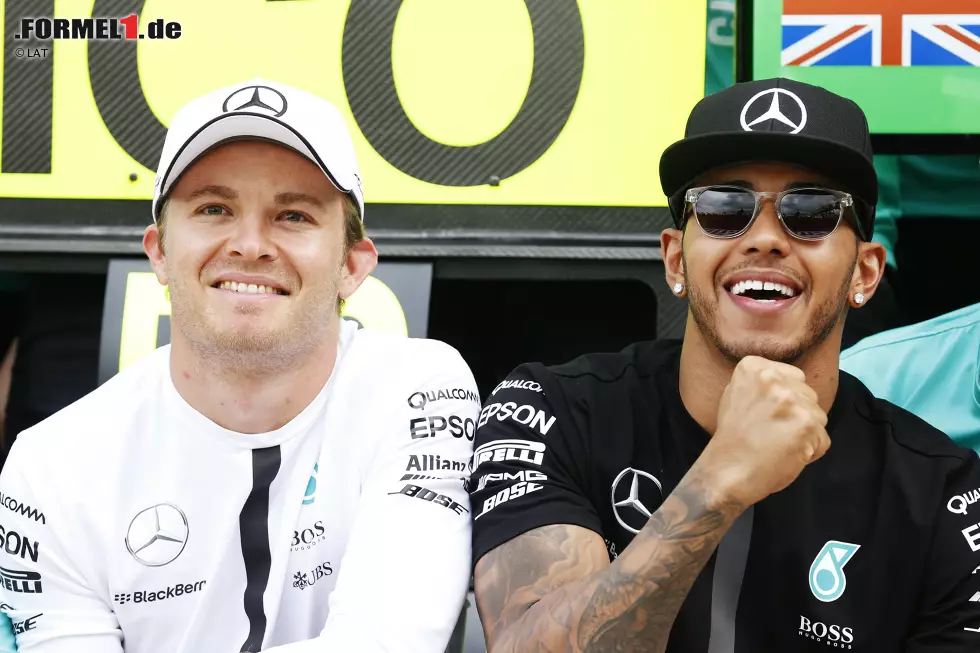 Foto zur News: Nico Rosberg (Mercedes) und Lewis Hamilton (Mercedes)