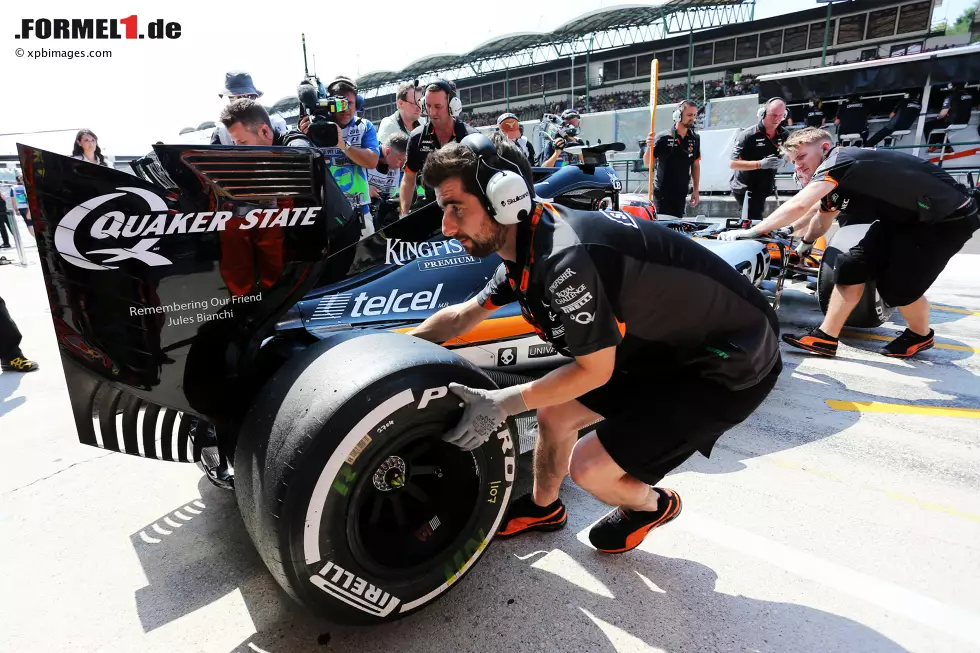 Foto zur News: Sergio Perez (Force India)