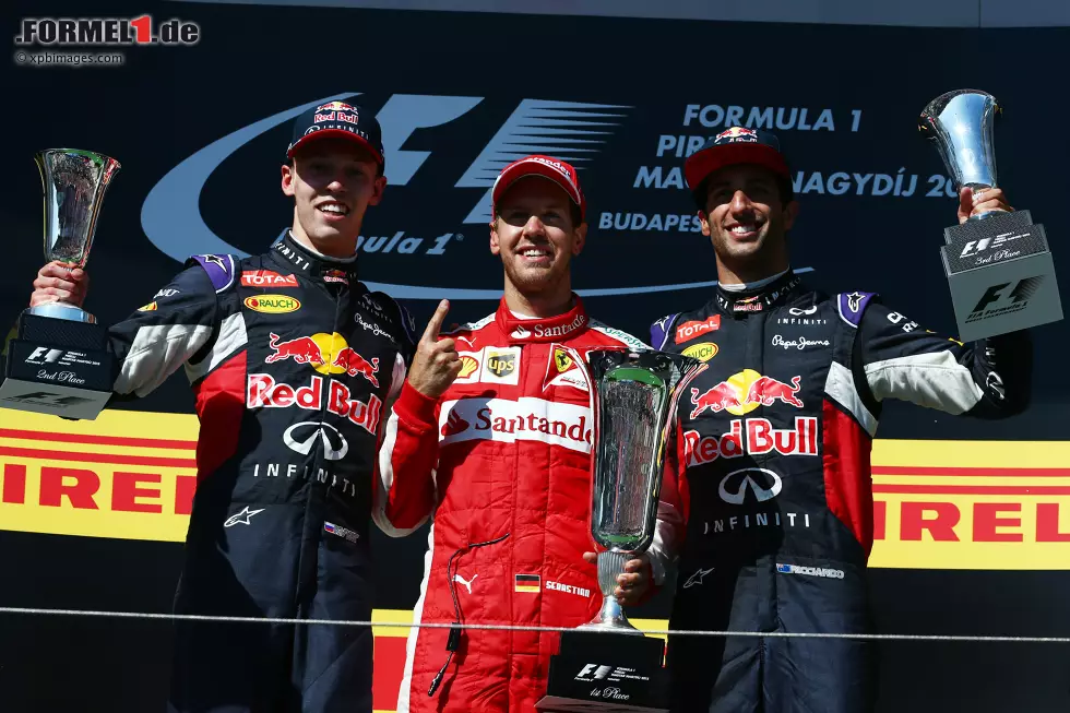 Foto zur News: Sebastian Vettel (Ferrari), Daniil Kwjat (Red Bull) und Daniel Ricciardo (Red Bull)