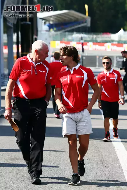 Foto zur News: John Booth und Roberto Merhi (Manor-Marussia)