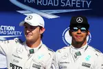 Foto zur News: Nico Rosberg (Mercedes) und Lewis Hamilton (Mercedes)