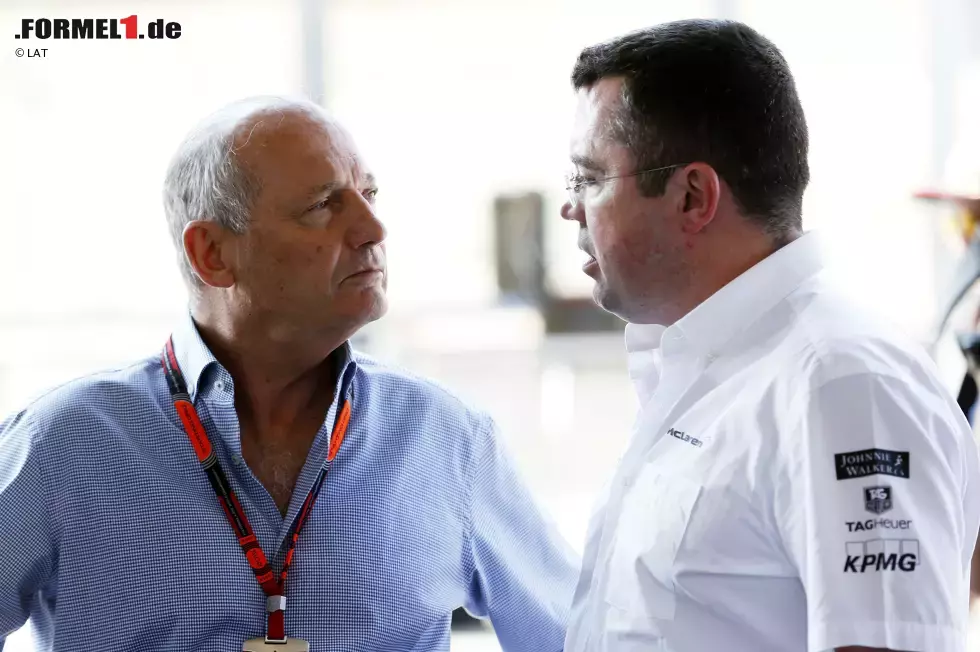 Foto zur News: Ron Dennis und Eric Boullier