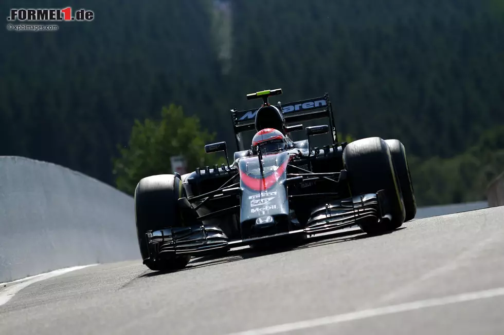 Foto zur News: Jenson Button (McLaren)