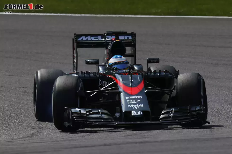 Foto zur News: Fernando Alonso (McLaren)