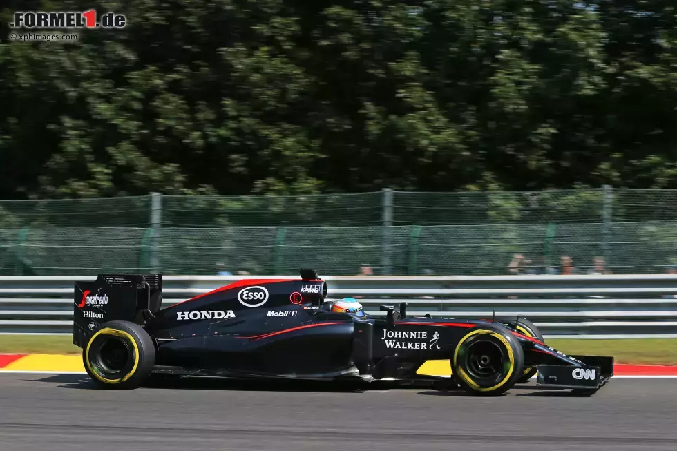 Foto zur News: Fernando Alonso (McLaren)