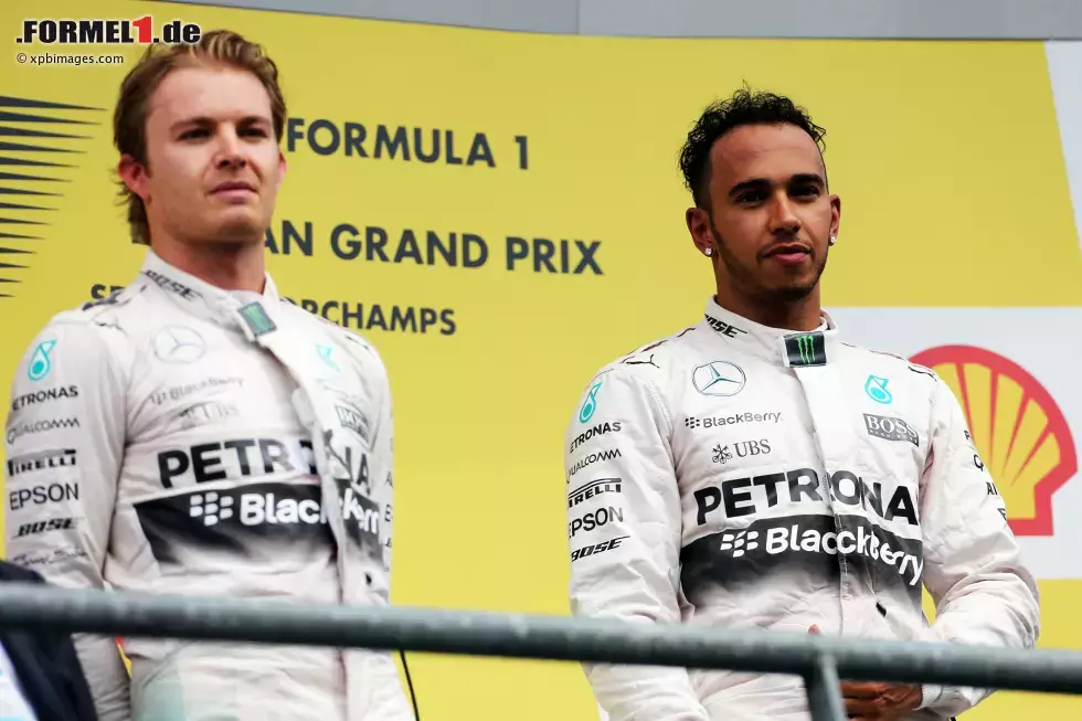 Foto zur News: Nico Rosberg (Mercedes) und Lewis Hamilton (Mercedes)