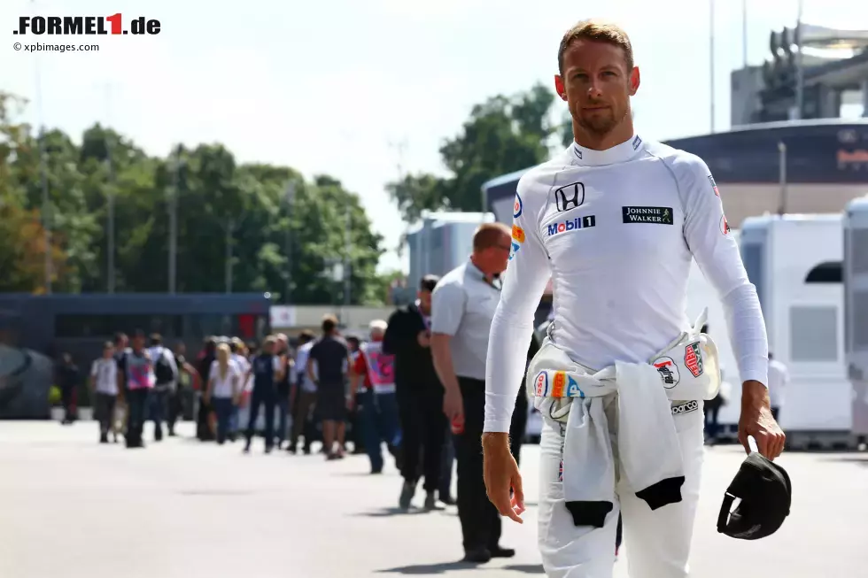 Foto zur News: Jenson Button (McLaren)