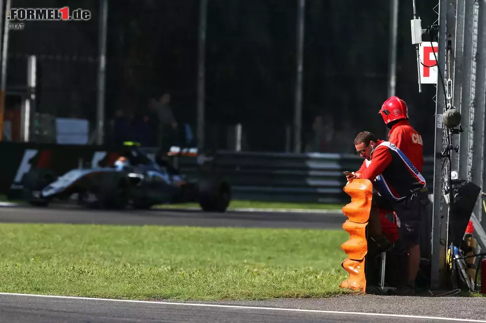 Foto zur News: Sergio Perez (Force India)